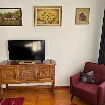 Airport Sky Apartments Lux II Belgrade Extérieur photo