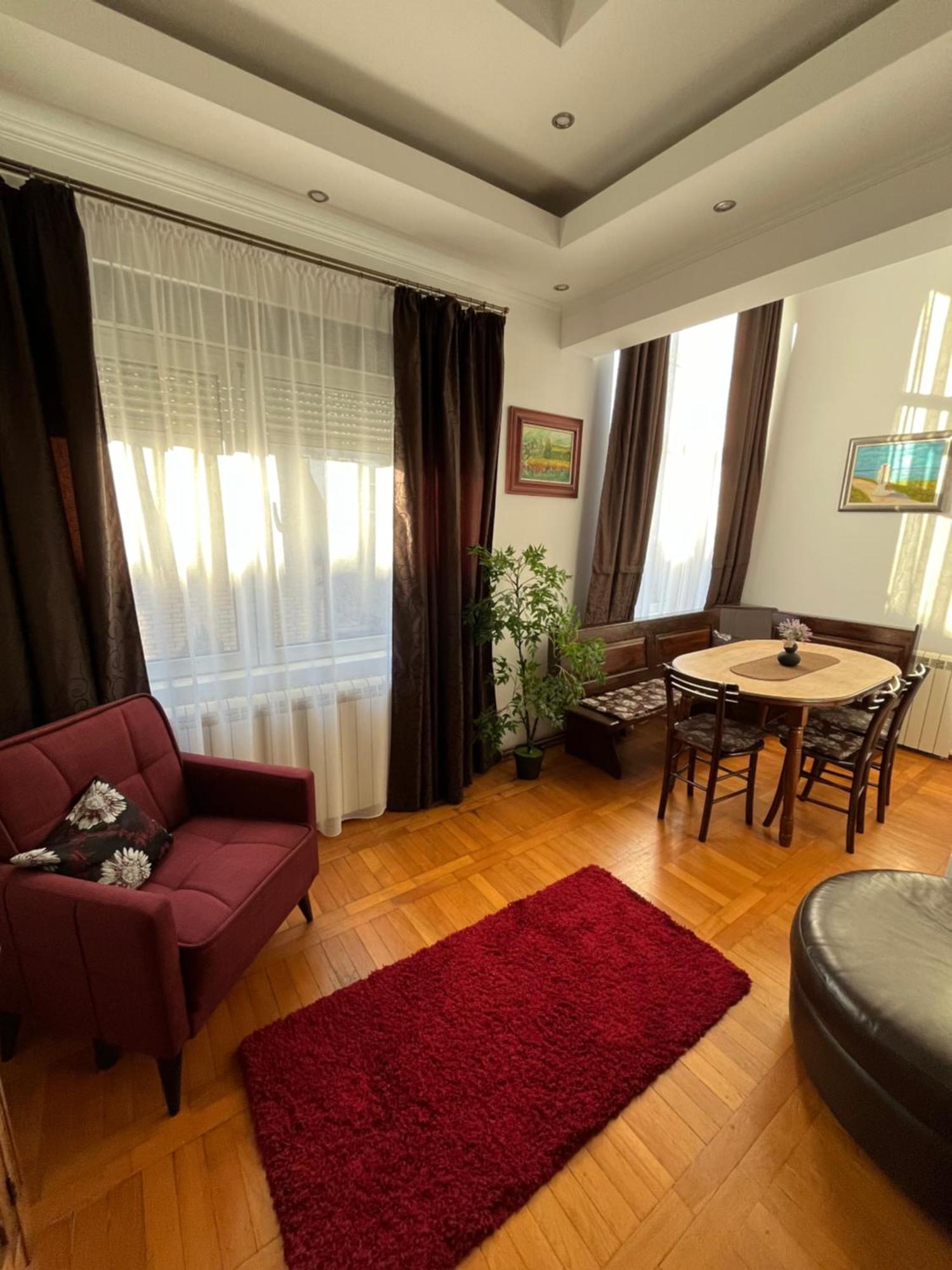 Airport Sky Apartments Lux II Belgrade Extérieur photo