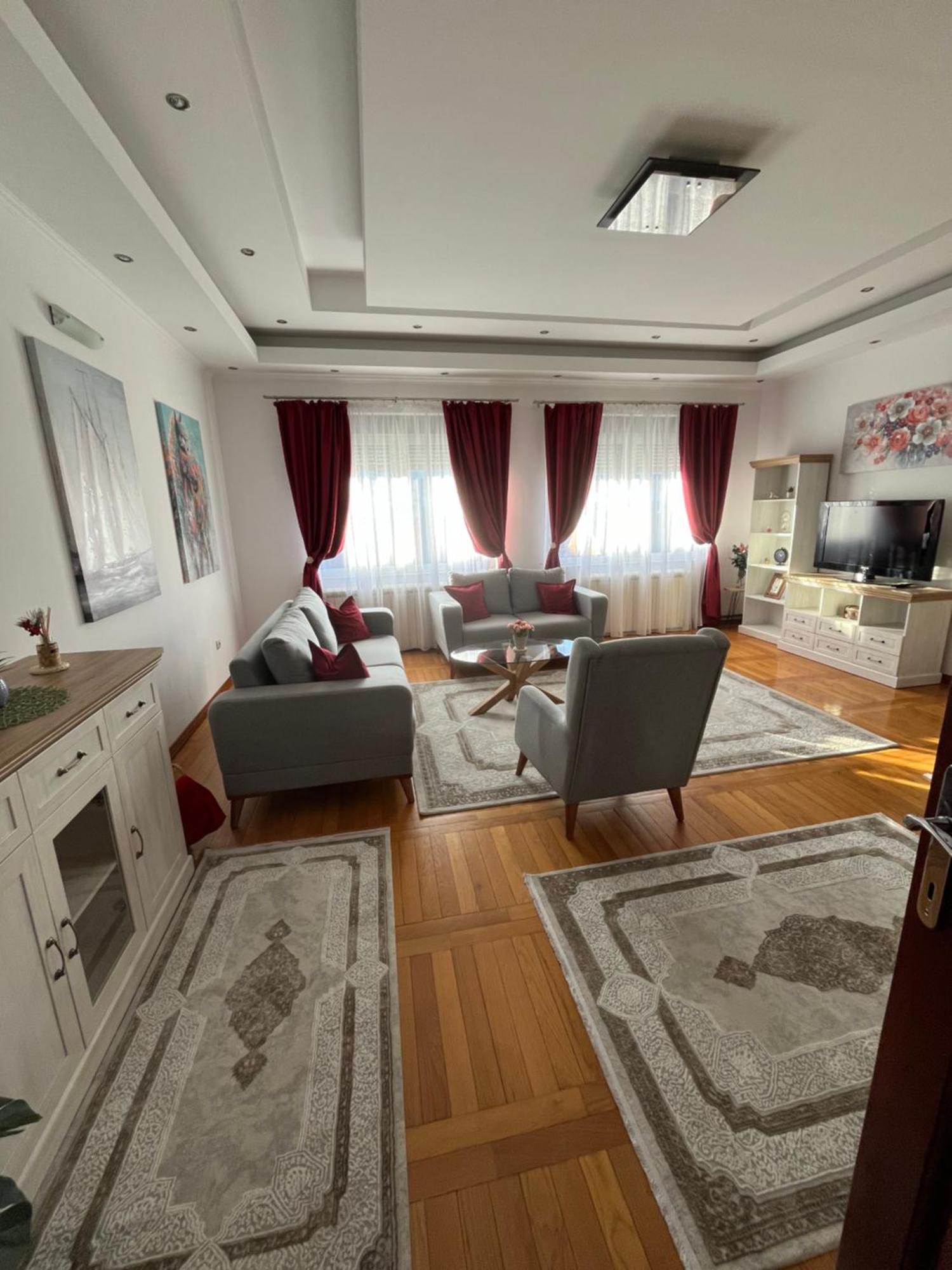 Airport Sky Apartments Lux II Belgrade Extérieur photo